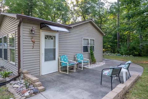 1177 Birch St, Harrison, MI 48625 photo 3