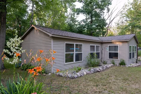 1177 Birch St, Harrison, MI 48625 photo 2
