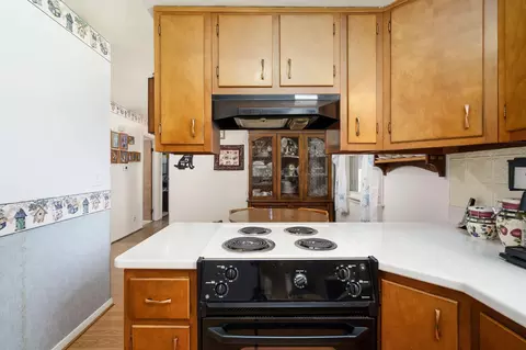 Kitchen - 2191 Grand River Rd, Bancroft, MI 48414 photo 3 of 5