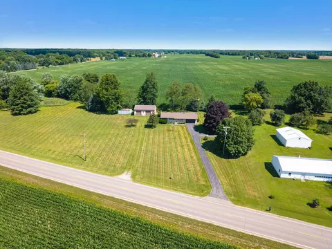 View/Area - 2191 Grand River Rd, Bancroft, MI 48414 photo 6 of 8