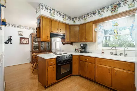 Kitchen - 2191 Grand River Rd, Bancroft, MI 48414 photo 5 of 5