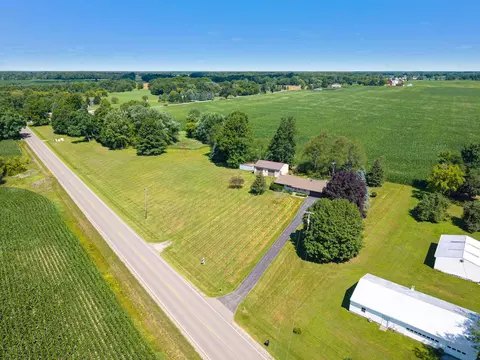 View/Area - 2191 Grand River Rd, Bancroft, MI 48414 photo 5 of 8