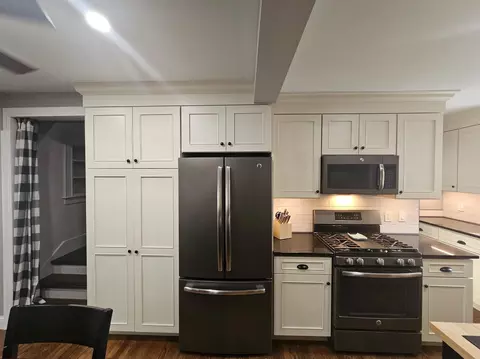 Kitchen - 113 E Wisner St, Alpena, MI 49707 photo 3 of 4