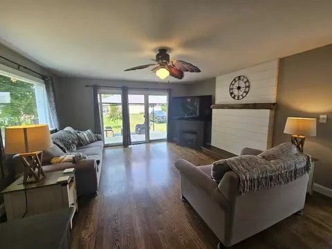 Living - 113 E Wisner St, Alpena, MI 49707 photo 1 of 2