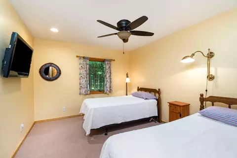 Bedroom - 141 Juniper St, Roscommon, MI 48653 photo 5 of 5