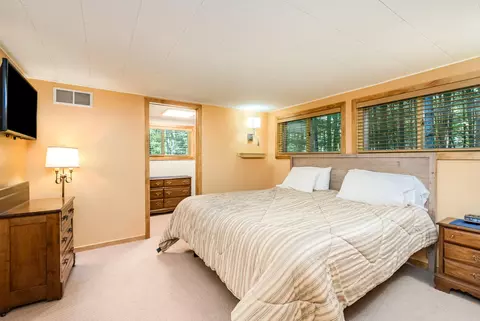 Bedroom - 141 Juniper St, Roscommon, MI 48653 photo 2 of 5