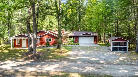 Exterior - 141 Juniper St, Roscommon, MI 48653 photo 7 of 7