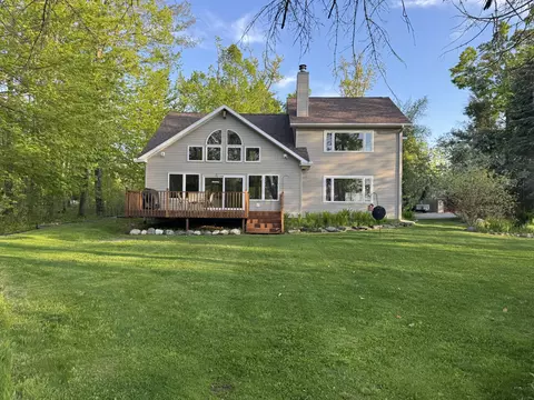 11084 Kings Point Rd, Alanson, MI 49706