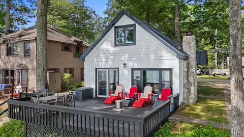 9142 W Higgins Lake Dr # 2, Roscommon, MI 48653