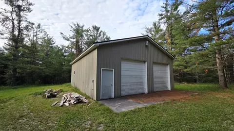 13393 W Shore Dr, Millersburg, MI 49759