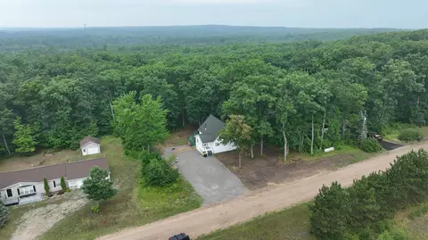 9841 Wheeler Rd, Roscommon, MI 48653 photo 2