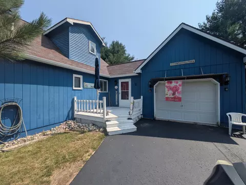 113 Whispering Pines Ct, Roscommon, MI 48653