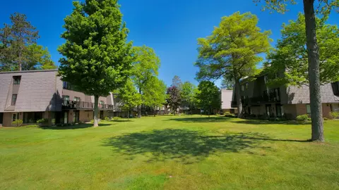 126 Flag Point Dr #3-B, Roscommon, MI 48653 photo 22
