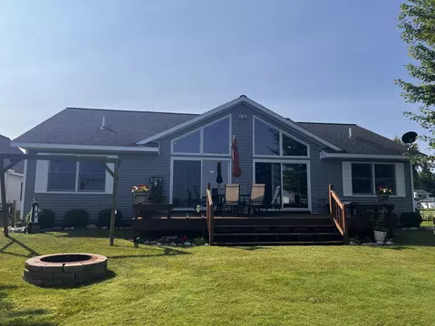 6845 Lakeview Blvd, Saint Helen, MI 48656