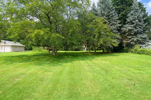 Exterior - 10995 E Prior Rd, Durand, MI 48429 photo 4 of 6