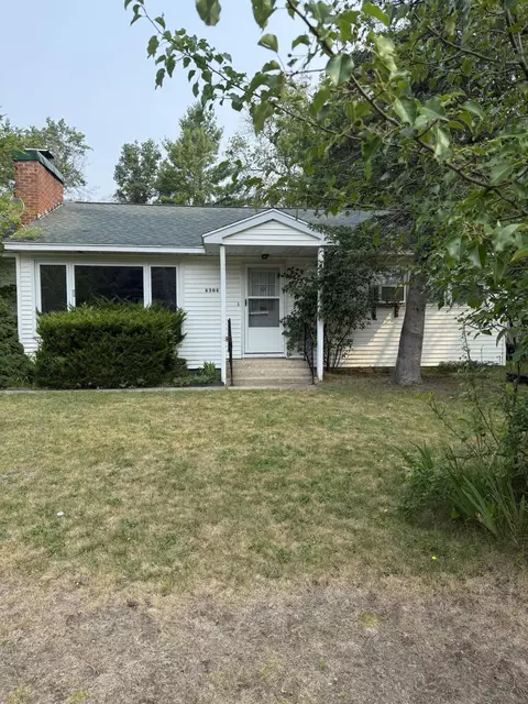 6206 Libby Rd, Grayling, MI 49738