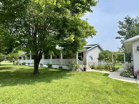 6510 Carey Rd, Cheboygan, MI 49721