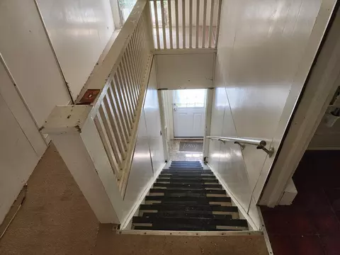 Entry Way - 46 Bridge St, Petoskey, MI 49770 photo 2 of 2