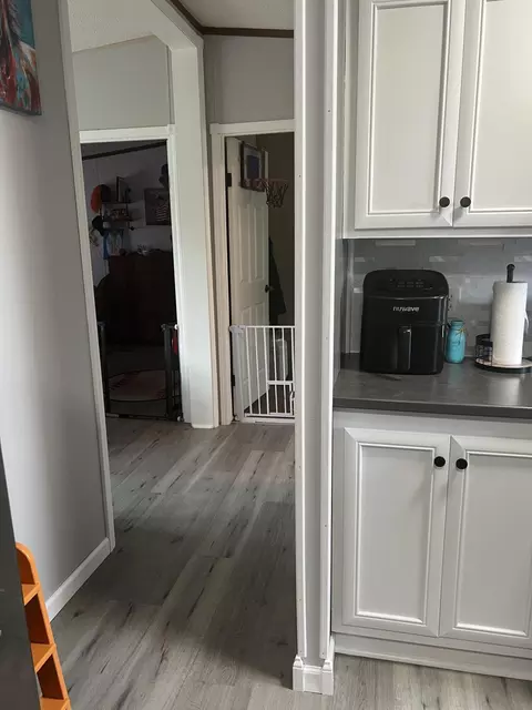 Entry Way - 2355 M65 N, Lachine, MI 49753 photo 1 of 2