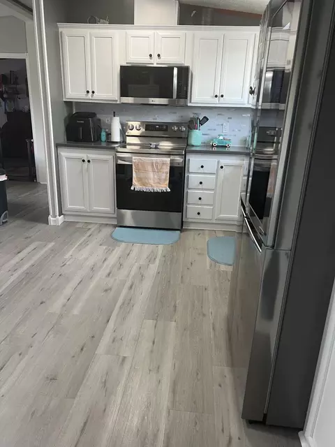 Kitchen - 2355 M65 N, Lachine, MI 49753 photo 3 of 3