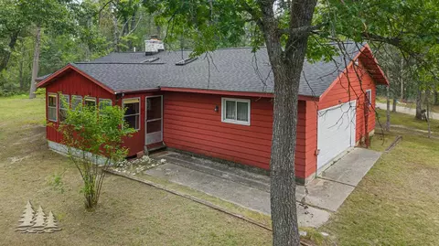 3052 Cherry Lawn Ct, Lewiston, MI 49756