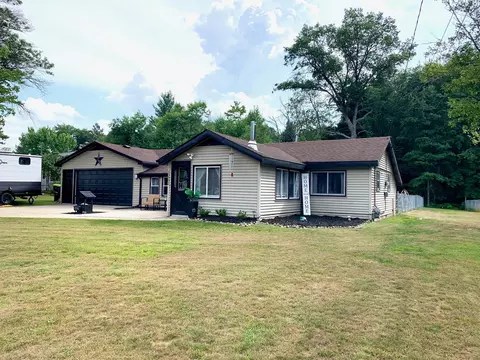 10902 Johnston Blvd, Saint Helen, MI 48656