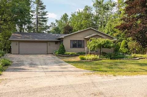 1713 N Geres North St, Gaylord, MI 49735