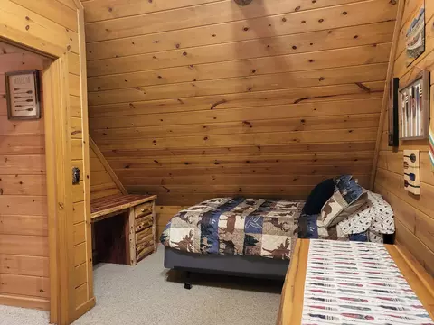 Bedroom - 3459 Short St, Grayling, MI 49738 photo 7 of 8