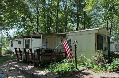 3320 S Circle Dr, Kalkaska, MI 49646