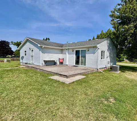 14329 Wagner Rd, Lachine, MI 49753