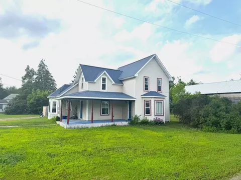 6419 E Gill Rd, Carp Lake, MI 49718