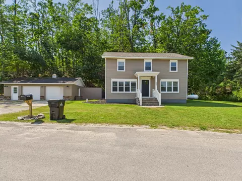 680 Sparr Rd, Gaylord, MI 49735