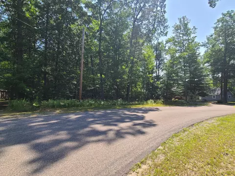 124 Brandywine Dr, Roscommon, MI 48653