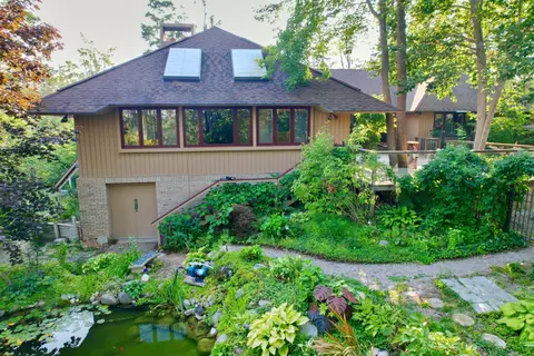 1332 Cherry Log Ct, Gaylord, MI 49735