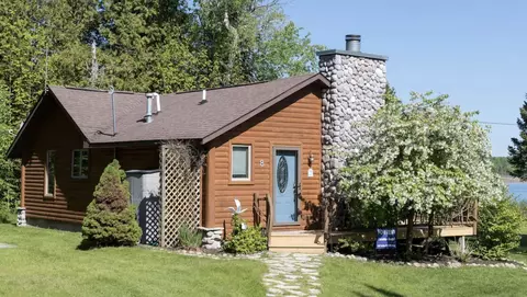 1930 Camp Modoc Trl UNIT 8, Indian River, MI 49749