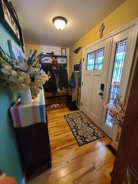 Entry Way - 14000 Parallel Ave, Alpena, MI 49707 photo 1 of 1