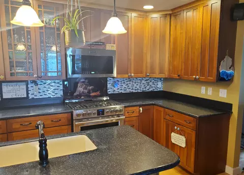 Kitchen - 14000 Parallel Ave, Alpena, MI 49707 photo 2 of 6