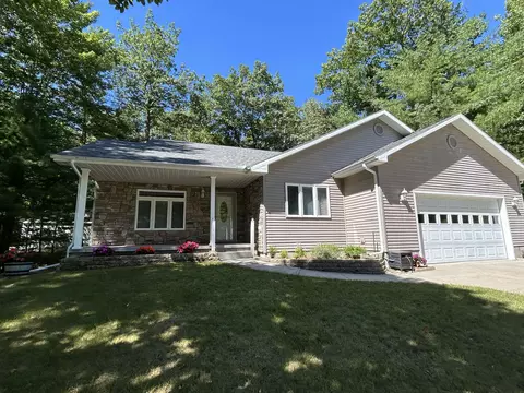 2188 Sommerset Dr, Alpena, MI 49707