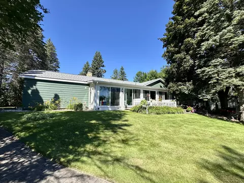 444 Riverside Dr, Cheboygan, MI 49721 photo 33
