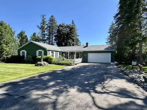 444 Riverside Dr, Cheboygan, MI 49721 photo 43