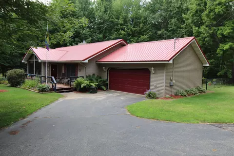 7889 Hillcrest Rd, Roscommon, MI 48653 photo 2