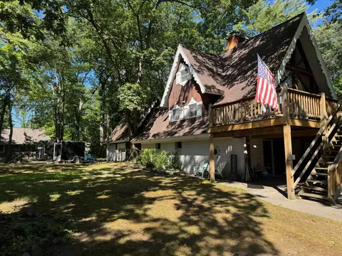 126 Waldenwood, Prudenville, MI 48651