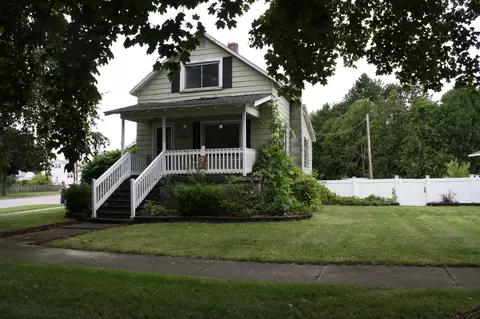 1029 S 4th Ave, Alpena, MI 49707