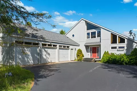 4881 E Grand Lake Rd, Presque Isle, MI 49777