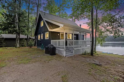 1254 N Heart Lake Dr, Gaylord, MI 49735