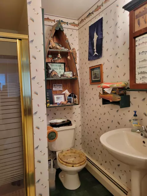 Bath - 14548 Parallel Ave, Alpena, MI 49707 photo 2 of 3
