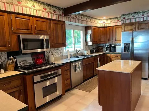 Kitchen - 14548 Parallel Ave, Alpena, MI 49707 photo 1 of 4