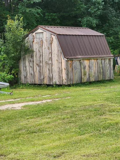 4270 E Black River Rd, Black River, MI 48721 photo 21