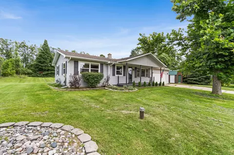 1113 Brook Trout Ln, Gaylord, MI 49735