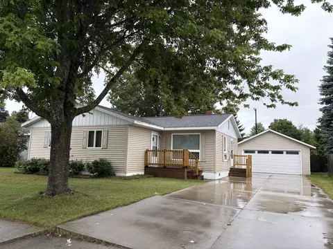166 N Sheridan St, Alpena, MI 49707